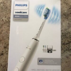 NIB Philips Sonicare 9300 power toothbrush